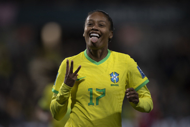 SELEÇÃO BRASILEIRA GOLEIA EM ESTREIA DA COPA DO MUNDO FEMININA